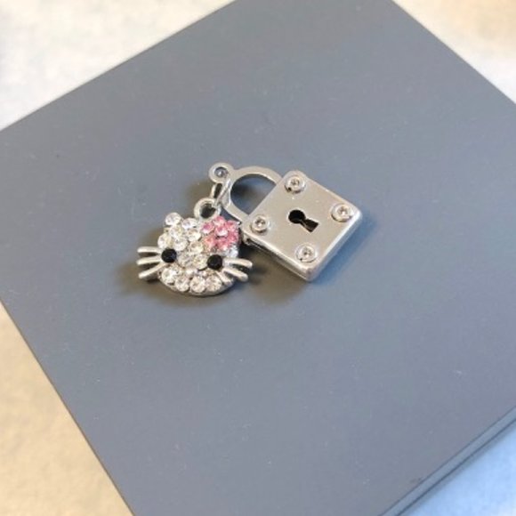 Hello Kitty Necklace Pendant with Lock (NEW) - Picture 1 of 3